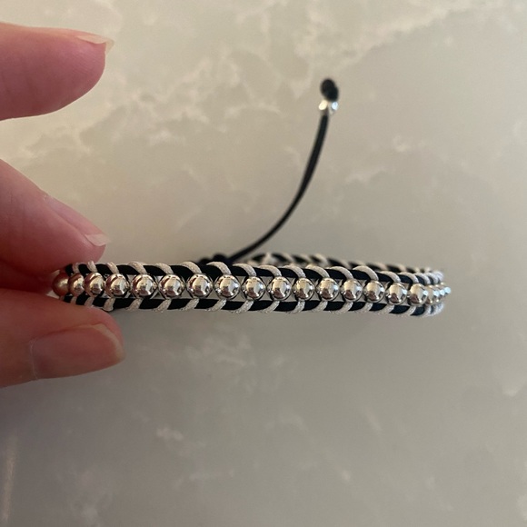 Handmade macrame woven bracelet - Picture 2 of 6